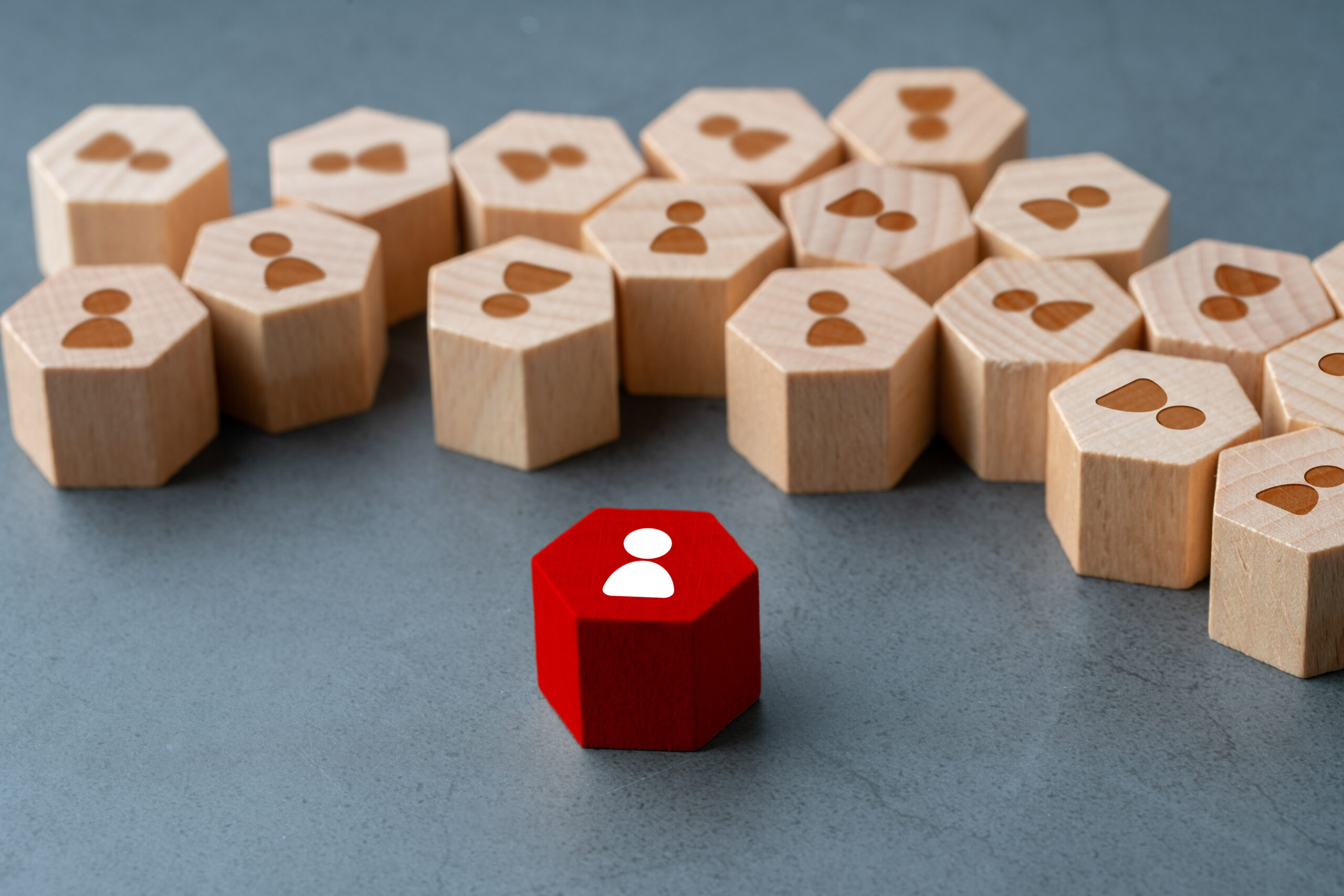 Seçici Dikkat Monoton Altıgenler